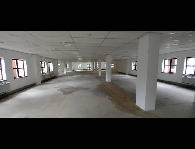 1,485M² OFFICE TO LET IN WOODMEAD